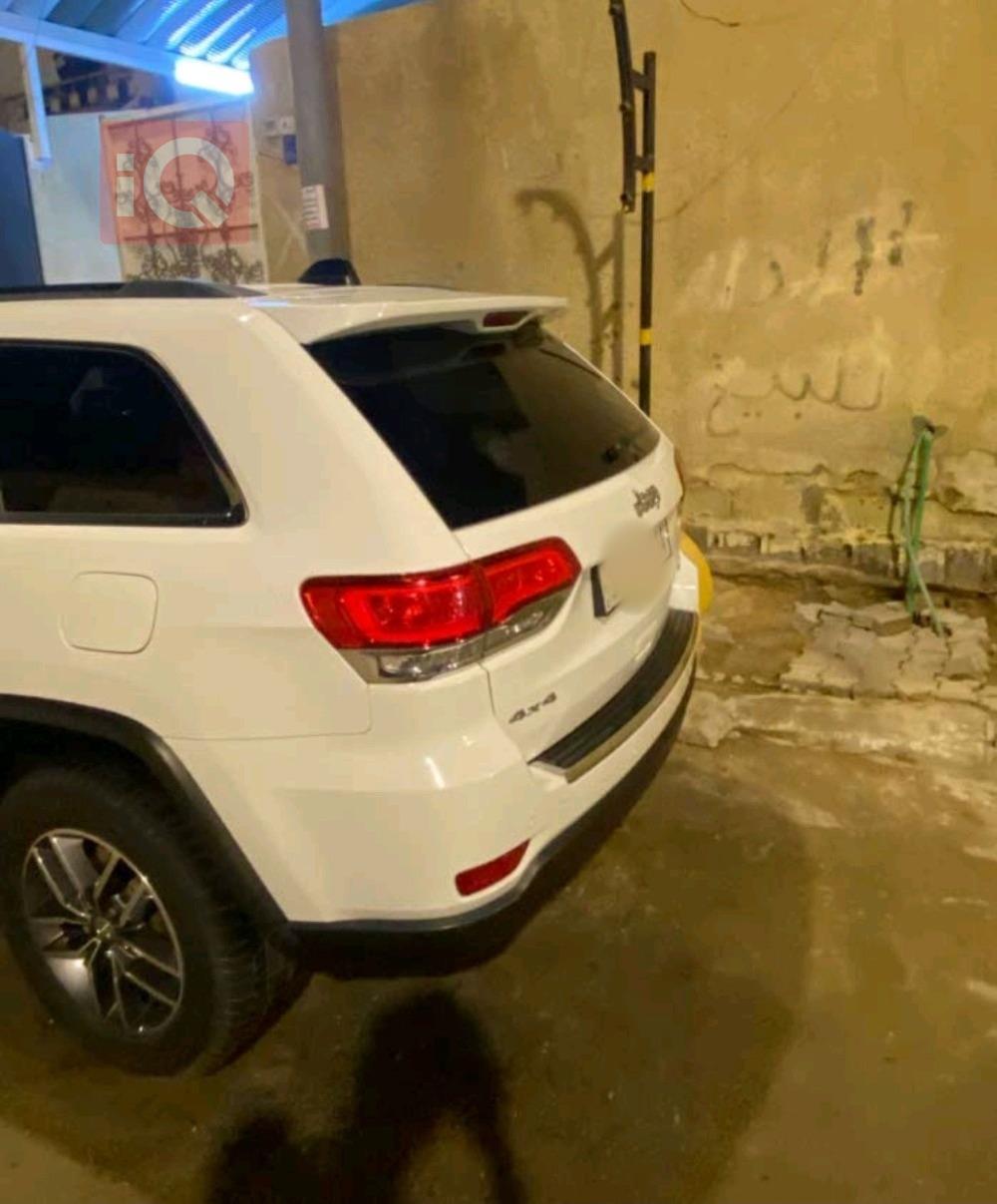 جيب جراند شيروكي